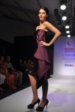 Model walk the ramp for Talent Box show at Lakme Fashion Week Day 1 on 3rd Aug 2012 (36).JPG